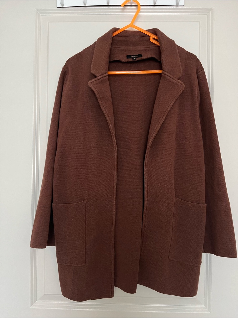 Quince 100% organic cotton knit blazer in espresso